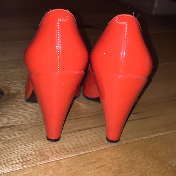 Marc by Marc Jacobs Orange-Red Patent Heels - Picture 6 of 8